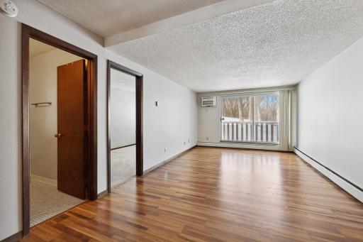 1601 N Innsbruck Drive, 101, Minneapolis, MN 55432