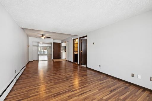 1601 N Innsbruck Drive, 101, Minneapolis, MN 55432