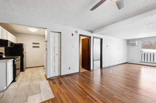 1601 N Innsbruck Drive, 101, Minneapolis, MN 55432