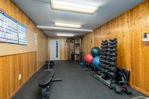 1601 N Innsbruck Drive, 101, Minneapolis, MN 55432