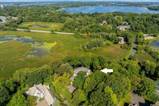 Enjoy quick and easy access to County Road 15, Hwy 12, Downtown Excelsior, Downtown Navarre andDowntown Wayzata. A short drive from the 494 loop.