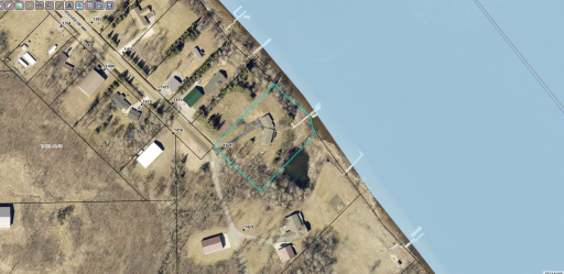 Photo for 1421 Riverside Drive NW, Baudette, MN 56623 - Listing #6682171 1421 Riverside Drive NW, Baudette, MN 56623