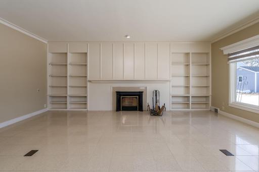 730 S 4th Street, Le Sueur, MN 56058