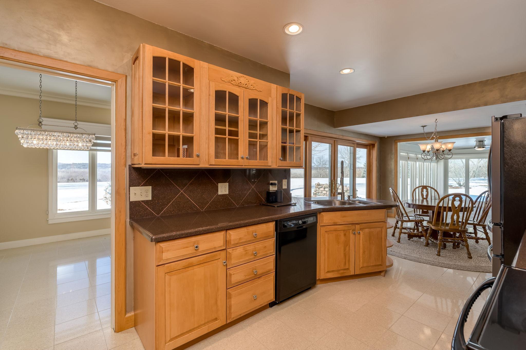 730 S. 4th St-18.jpg