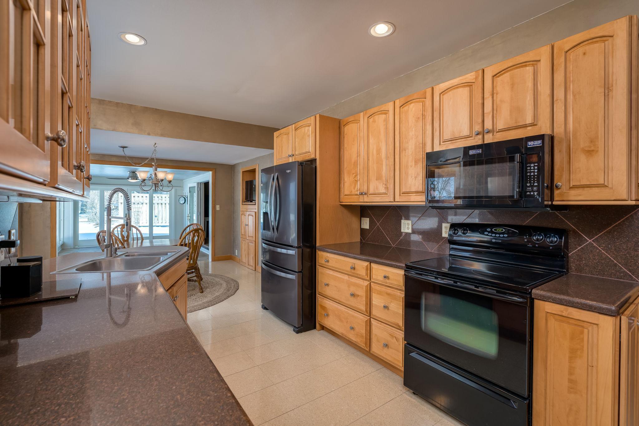 730 S. 4th St-17.jpg