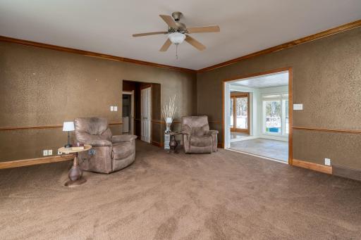 730 S 4th Street, Le Sueur, MN 56058