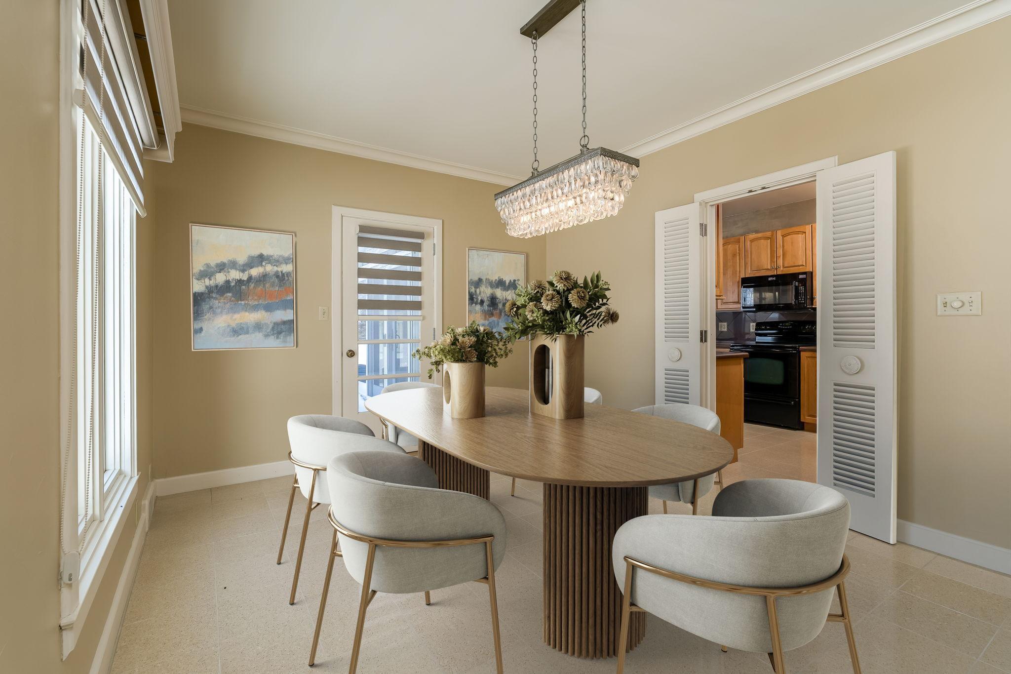 730 S. 4th St Virtual Staged-3.jpg