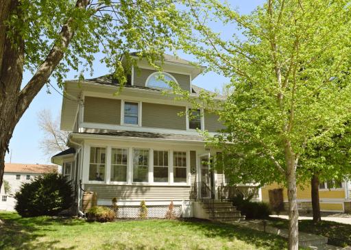 909 E Center Street, Rochester, MN 55904