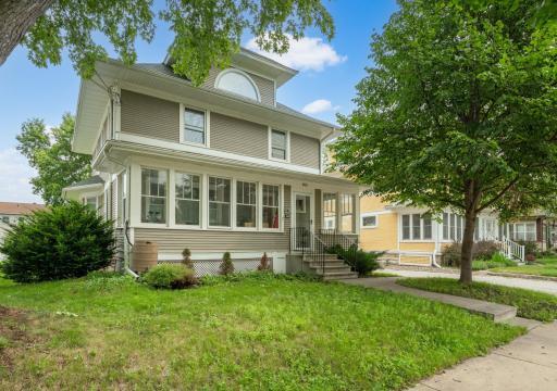 909 E Center Street, Rochester, MN 55904
