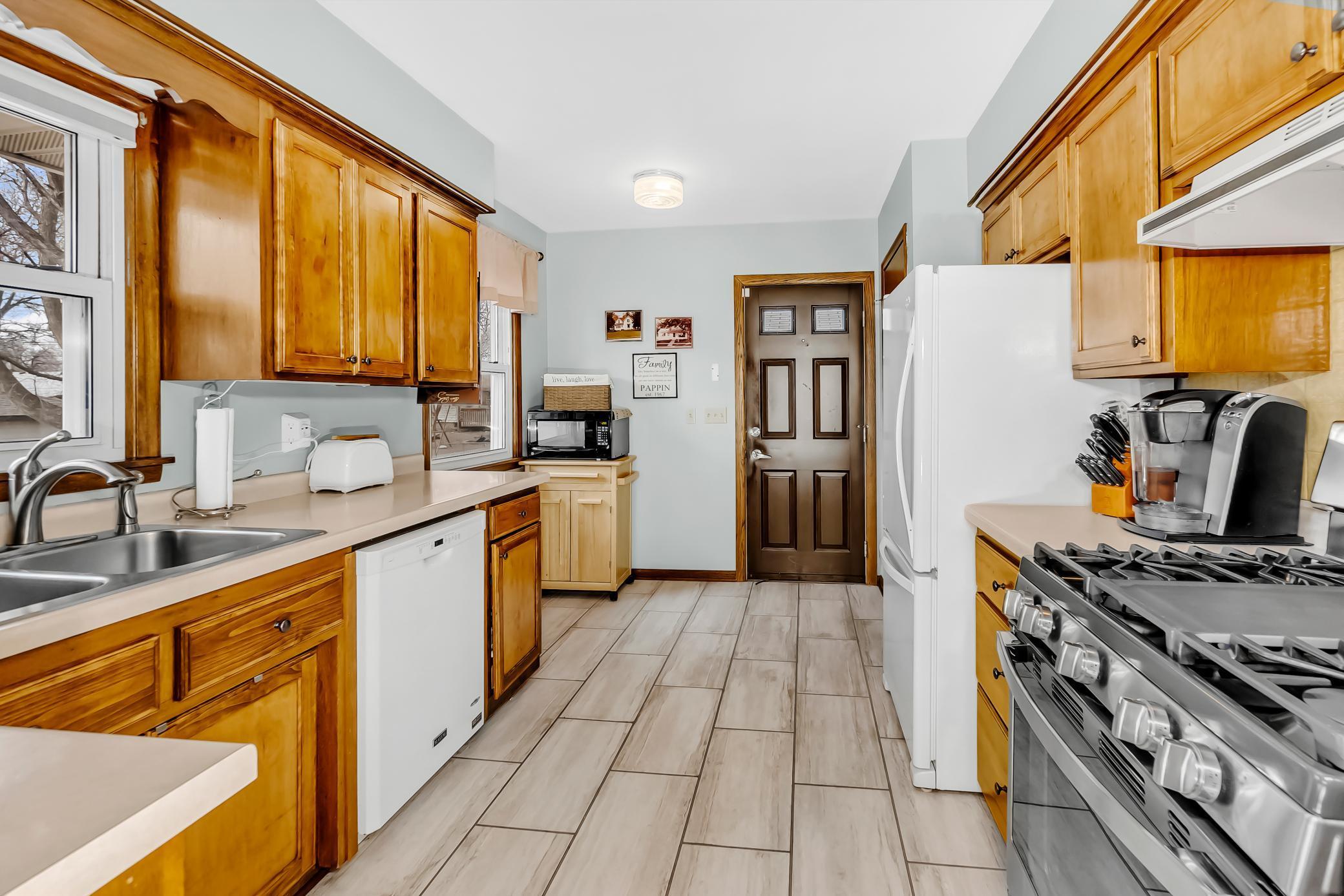 Refurbished cupboards provide plenty of storage!