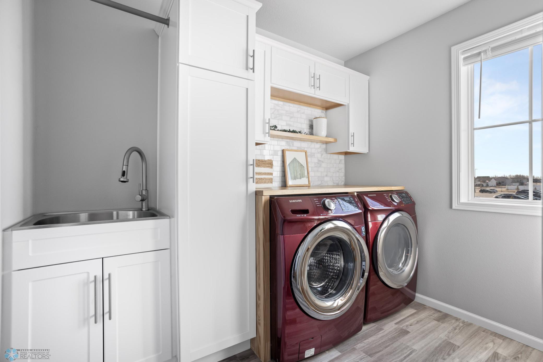 Laundry - W/D Stay