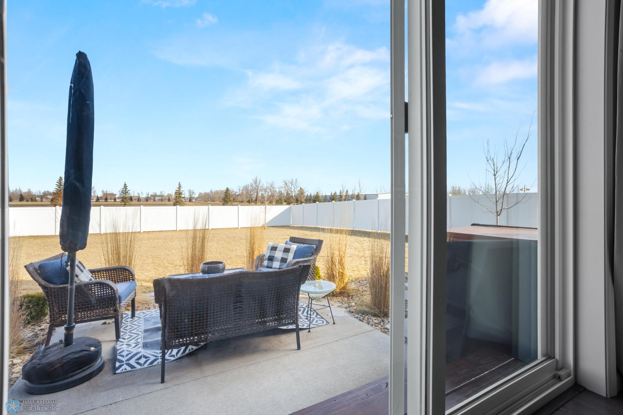 Backyard Patio - Hottub Included