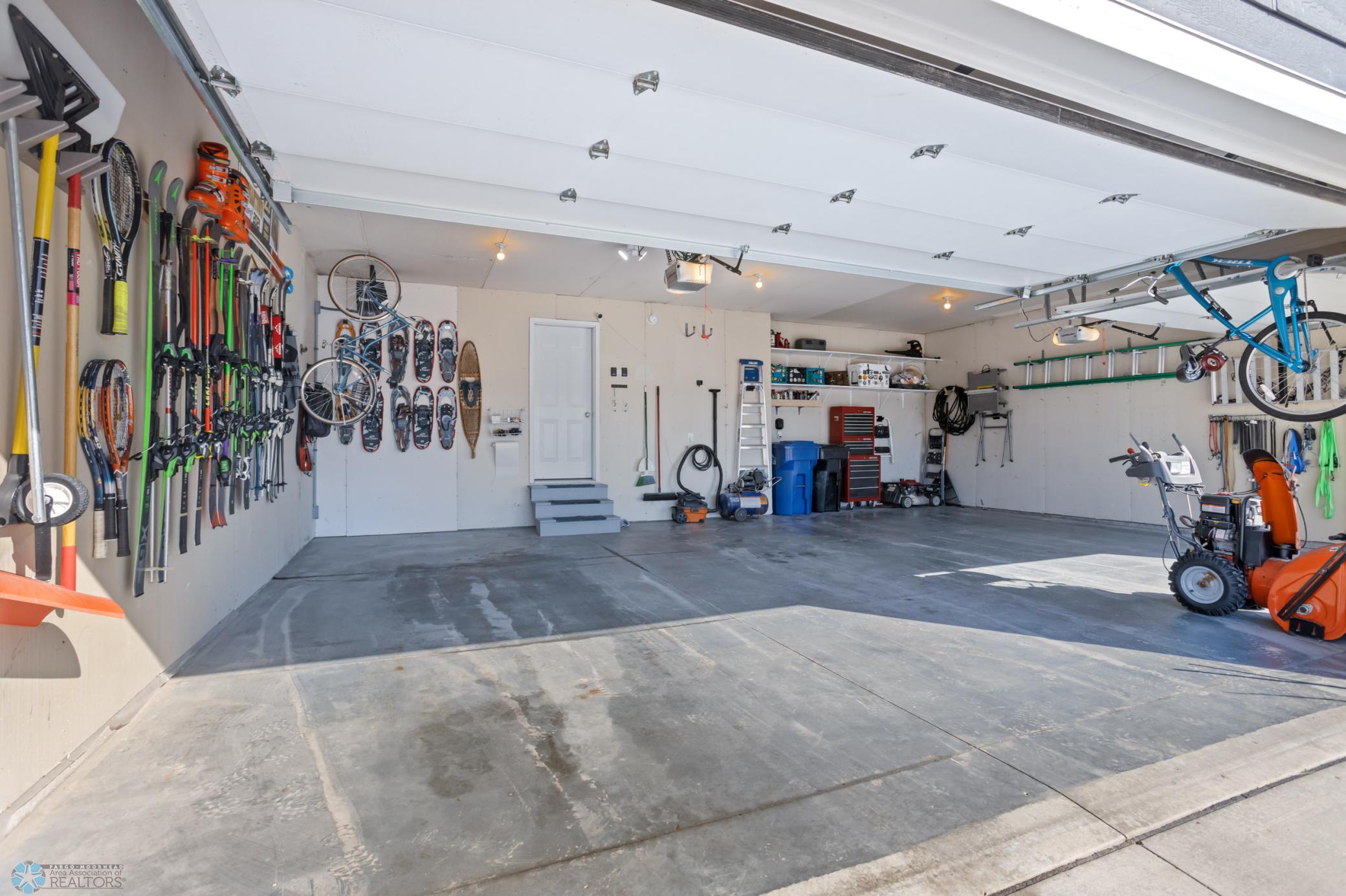 3 Stall Garage