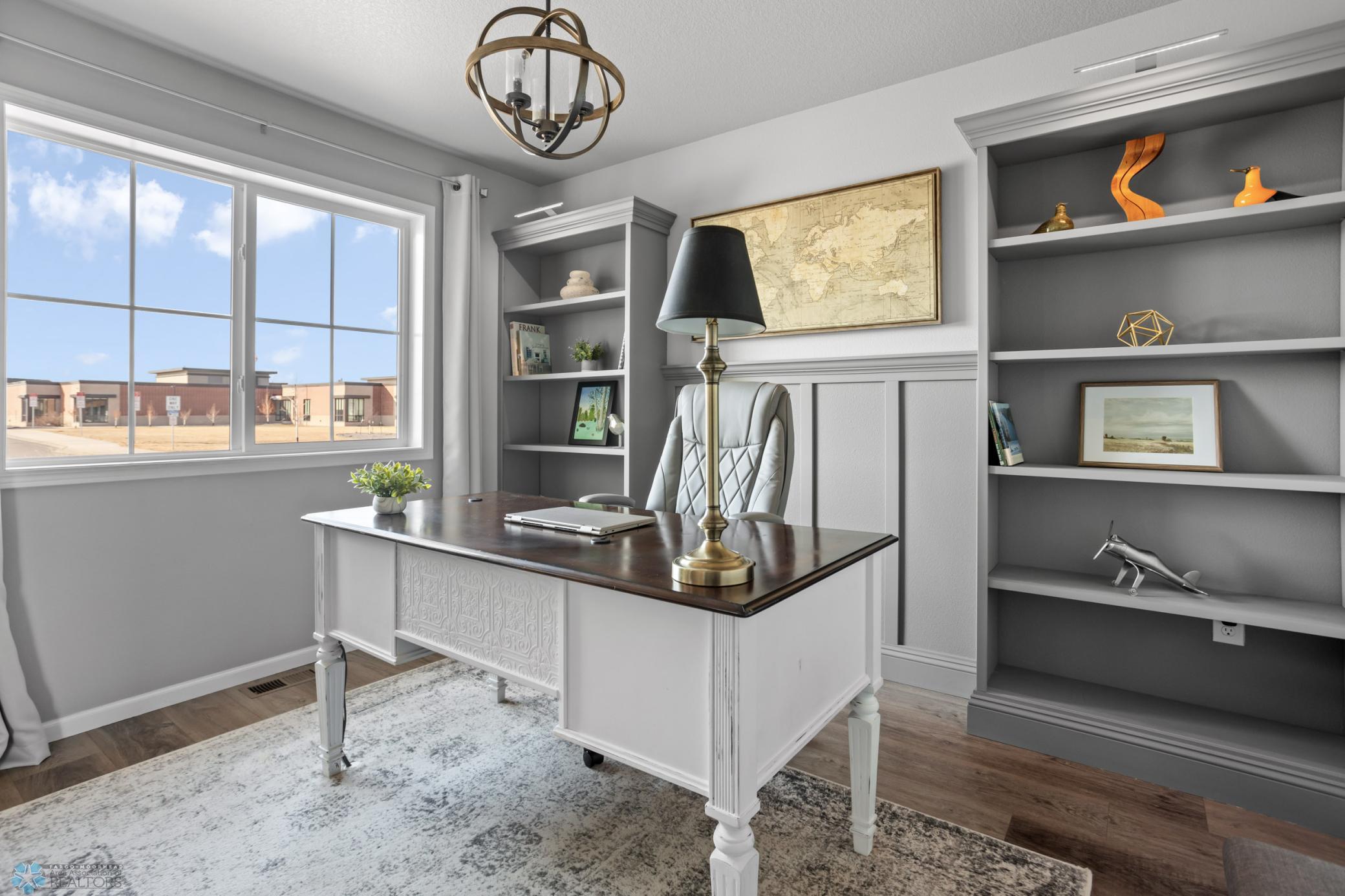 Office/Playroom/Flex Space
