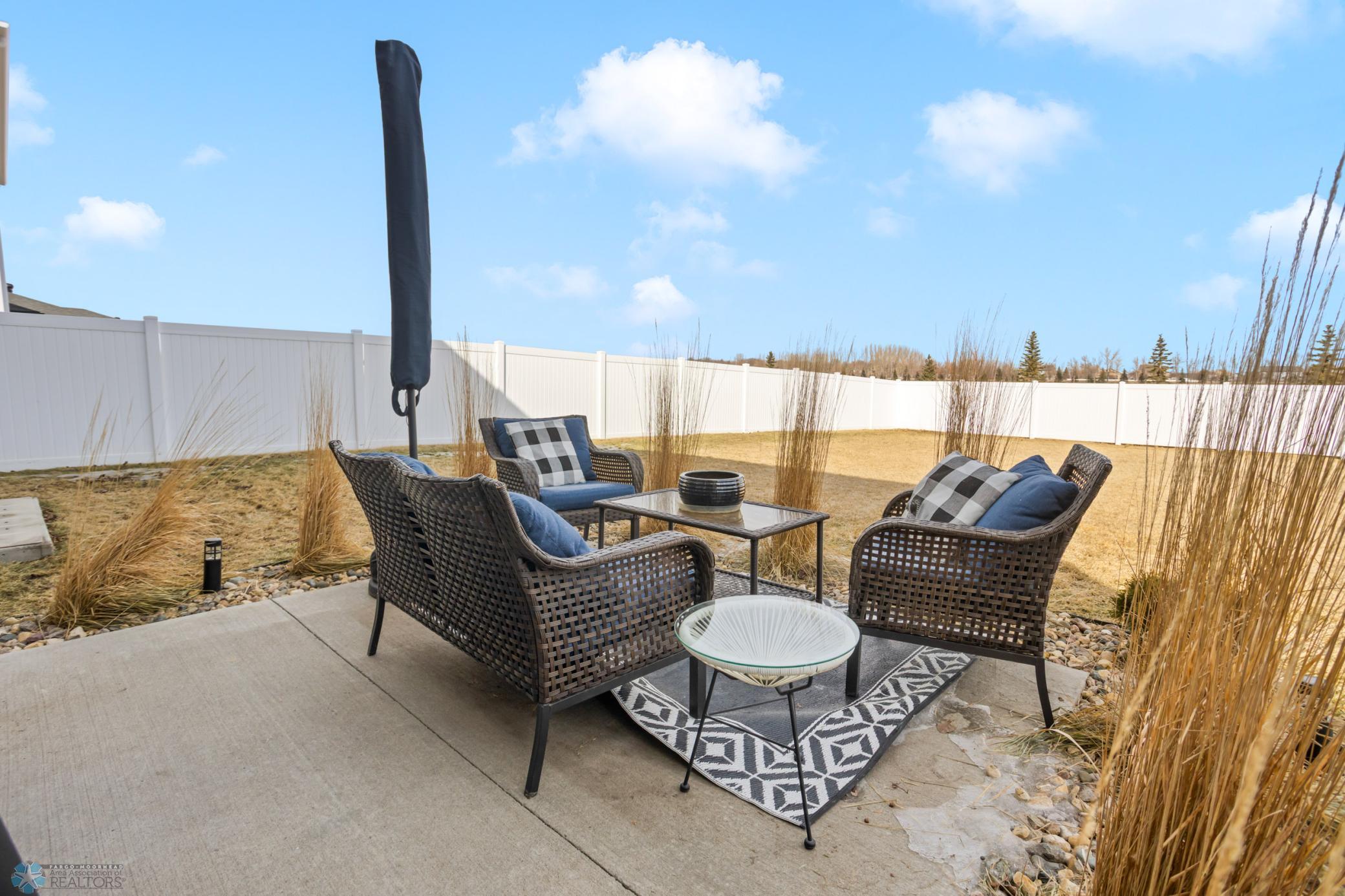 Backyard Patio - Hottub Included