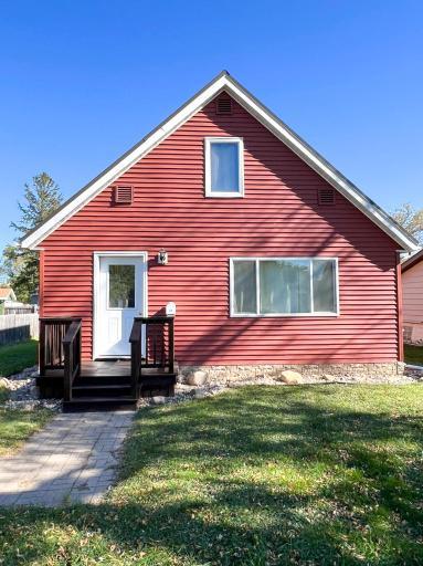 720 Saint Paul Avenue S, Thief River Falls, MN 56701