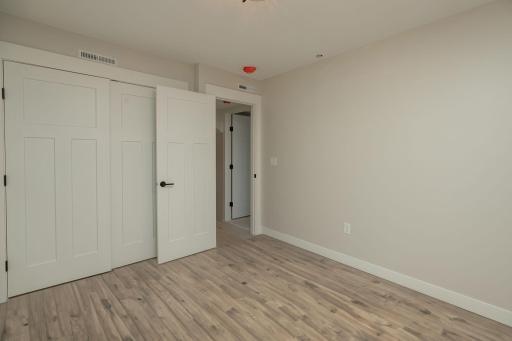 35-web-or-mls-25-Bedroom 3floor.jpg