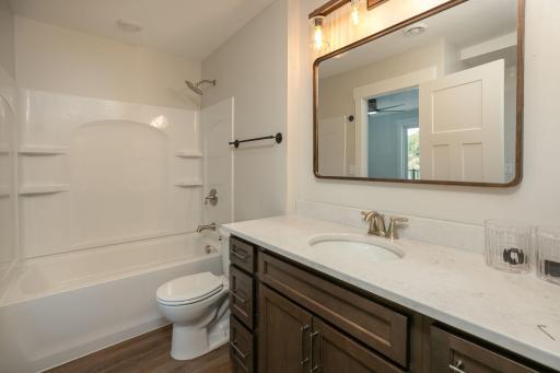 15-web-or-mls-11-Primary Bathroom.jpg
