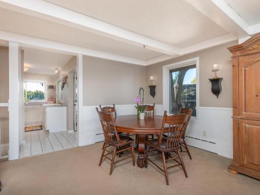 1384 Baldur Park Road, Wayzata, MN 55391