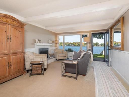 1384 Baldur Park Road, Wayzata, MN 55391