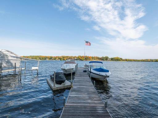 1384 Baldur Park Road, Wayzata, MN 55391