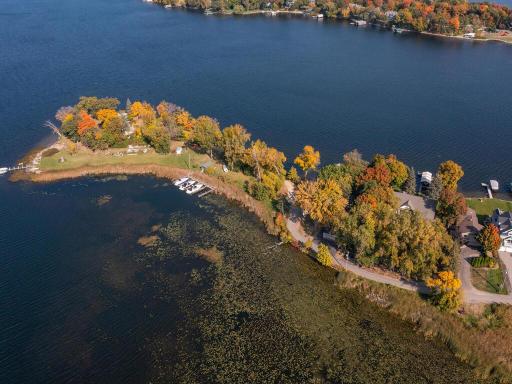 1384 Baldur Park Road, Wayzata, MN 55391