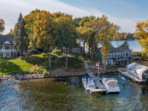 1384 Baldur Park Road, Wayzata, MN 55391