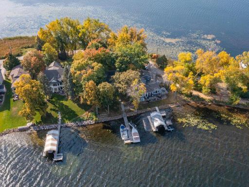1384 Baldur Park Road, Wayzata, MN 55391