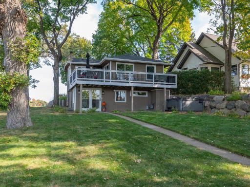 1384 Baldur Park Road, Wayzata, MN 55391