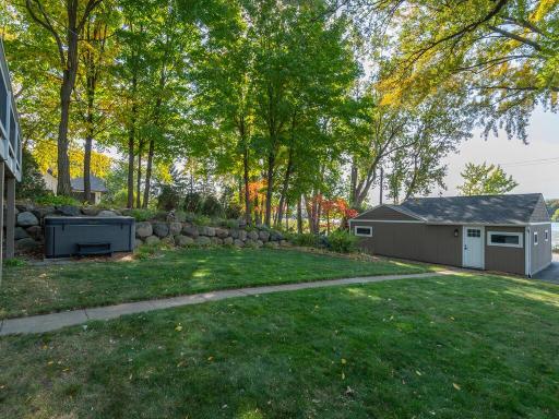 1384 Baldur Park Road, Wayzata, MN 55391