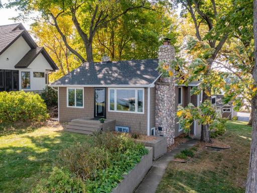 1384 Baldur Park Road, Wayzata, MN 55391