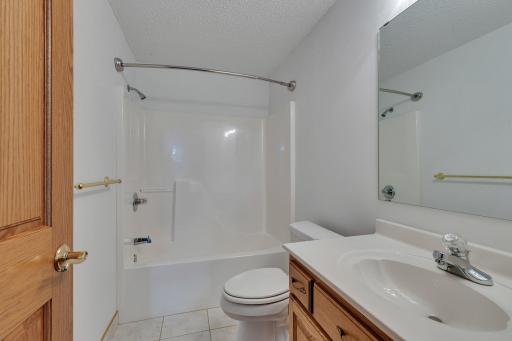 8105 165th Avenue NE, Oak Park, MN 56357