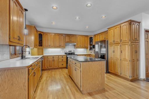 8105 165th Avenue NE, Oak Park, MN 56357