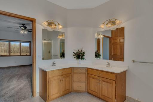 8105 165th Avenue NE, Oak Park, MN 56357