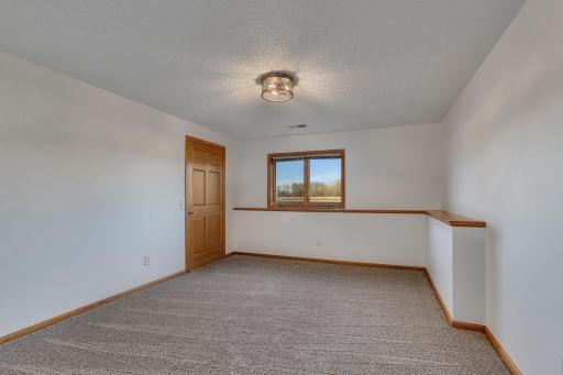 8105 165th Avenue NE, Oak Park, MN 56357