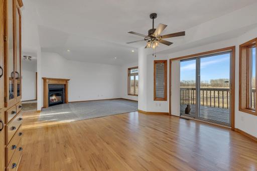 8105 165th Avenue NE, Oak Park, MN 56357