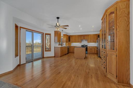 8105 165th Avenue NE, Oak Park, MN 56357