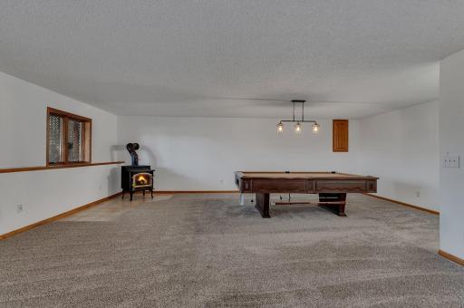 8105 165th Avenue NE, Oak Park, MN 56357