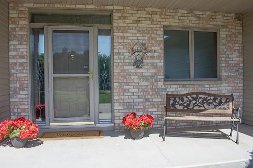 8105 165th Avenue NE, Oak Park, MN 56357