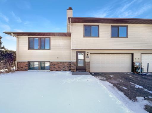 8754 N Maplebrook Circle, Minneapolis, MN 55445