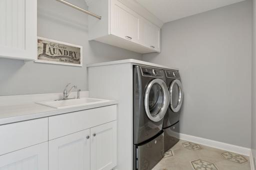 7632 Glen Alcove, Woodbury, MN 55129