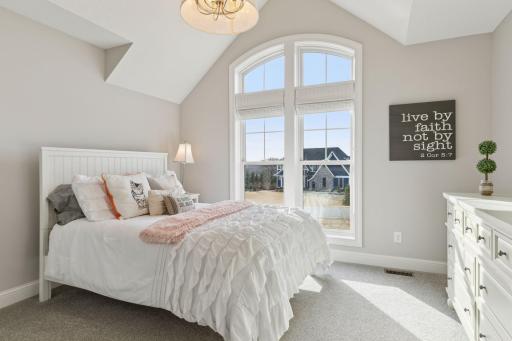 7632 Glen Alcove, Woodbury, MN 55129