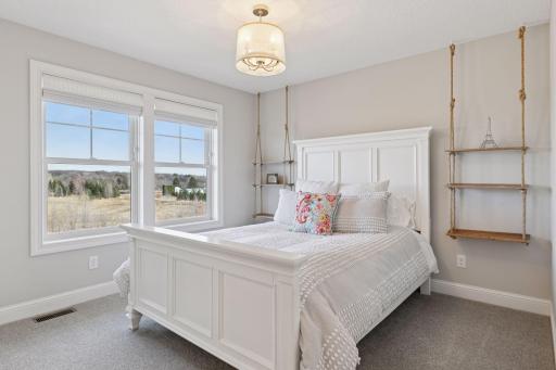 7632 Glen Alcove, Woodbury, MN 55129