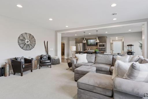 7632 Glen Alcove, Woodbury, MN 55129