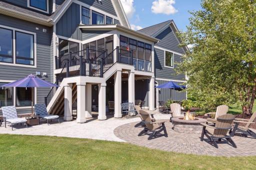 7632 Glen Alcove, Woodbury, MN 55129