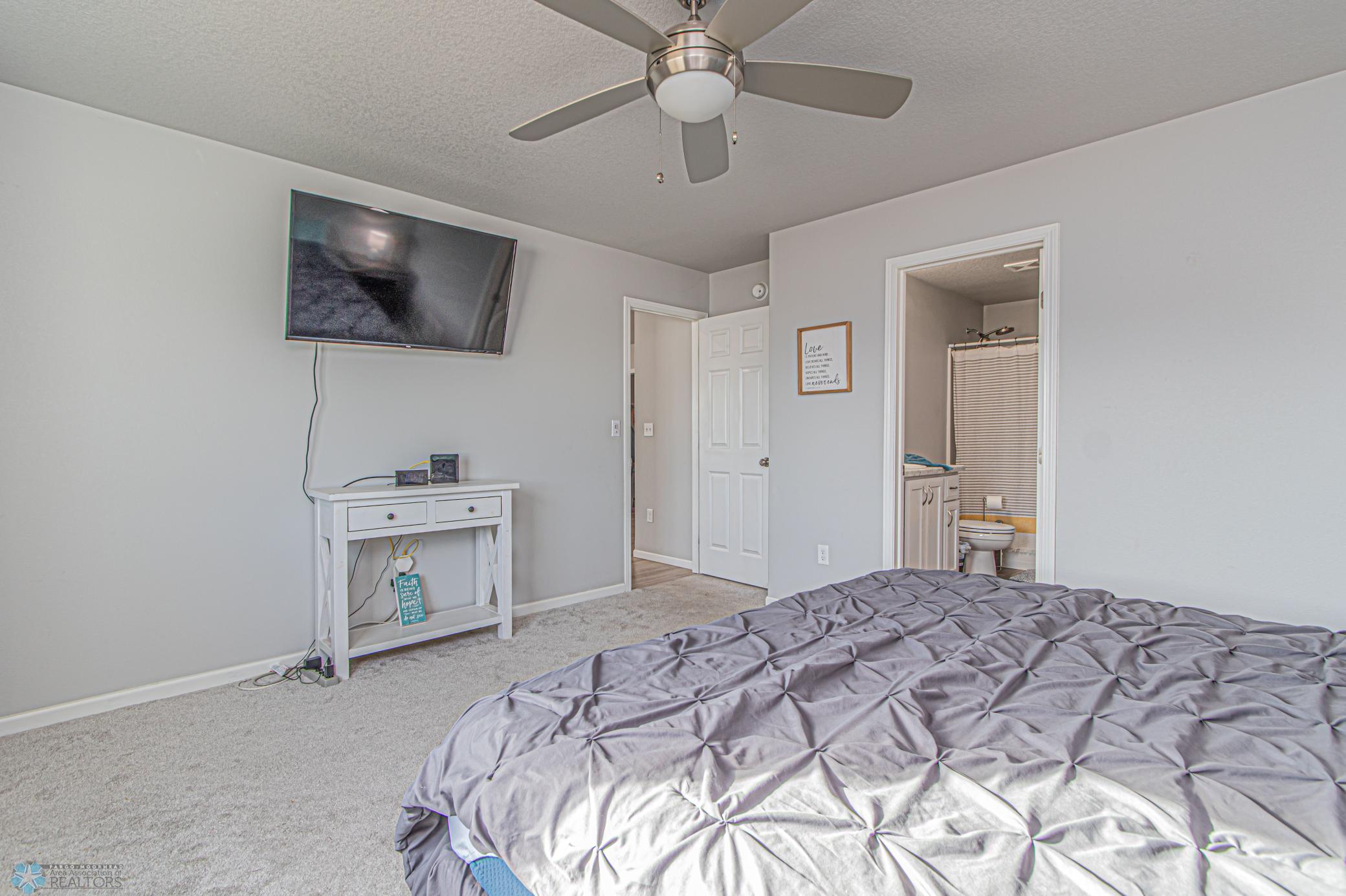 3638 17th St S Moorhead, MN-19.jpg