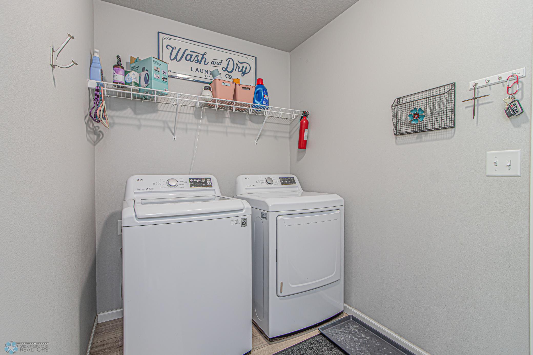 3638 17th St S Moorhead, MN-6.jpg