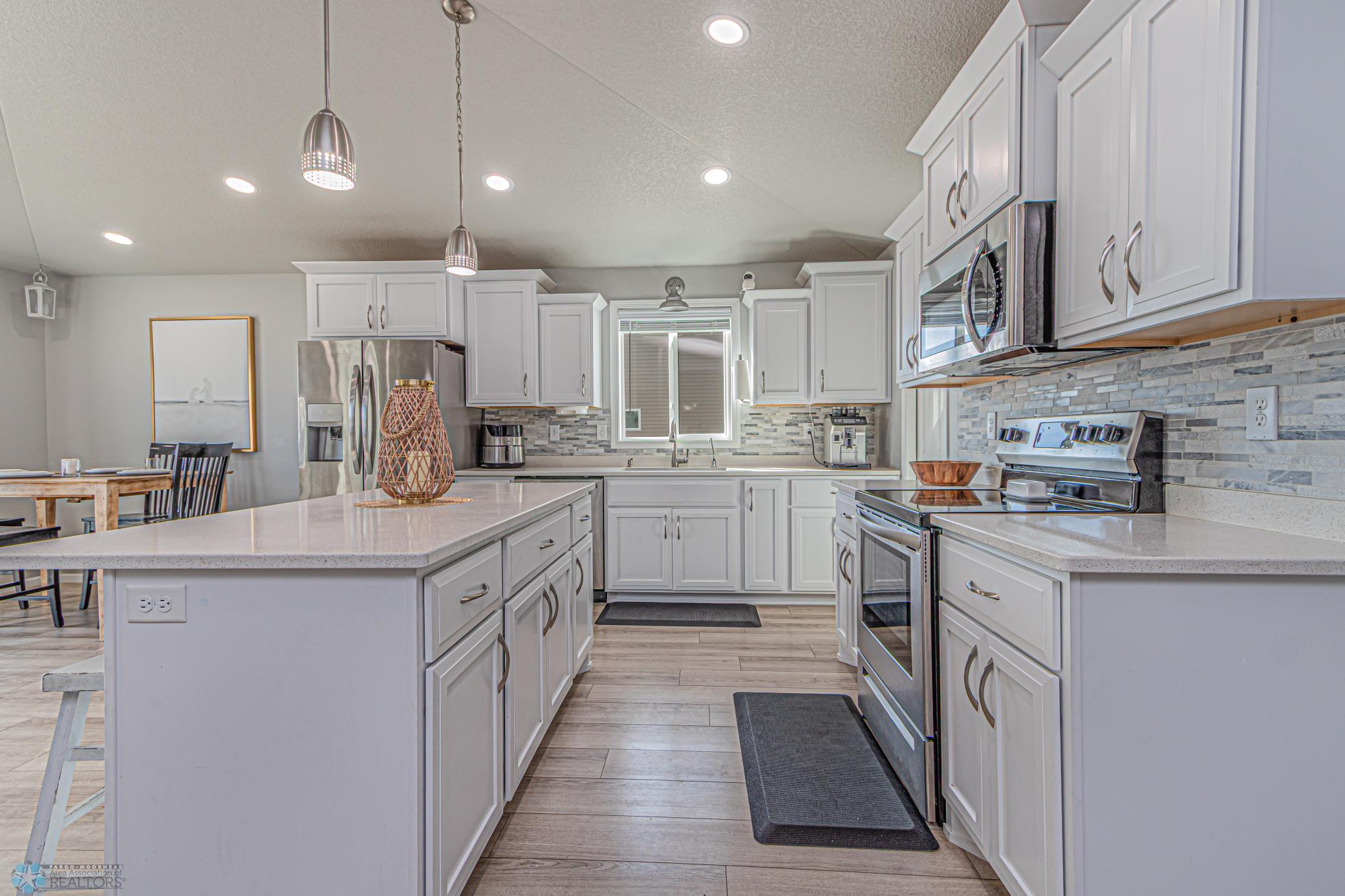 3638 17th St S Moorhead, MN-7.jpg