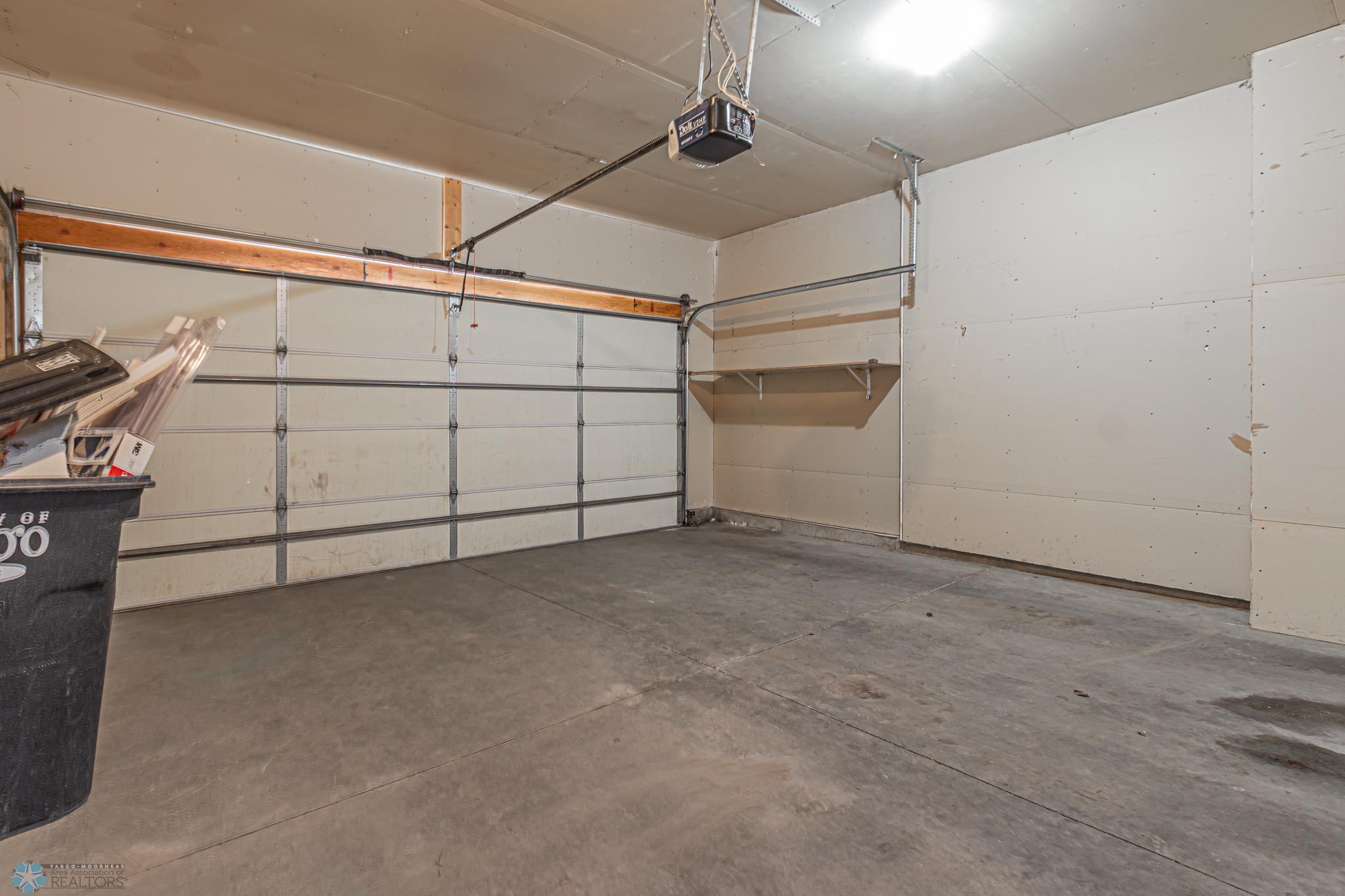4265 Estate Dr S, Fargo, ND-23.jpg