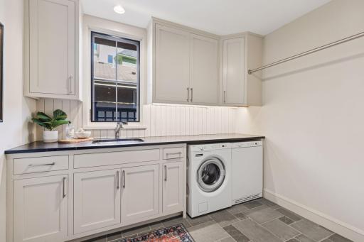 2536 Upton Avenue S, Minneapolis, MN 55405
